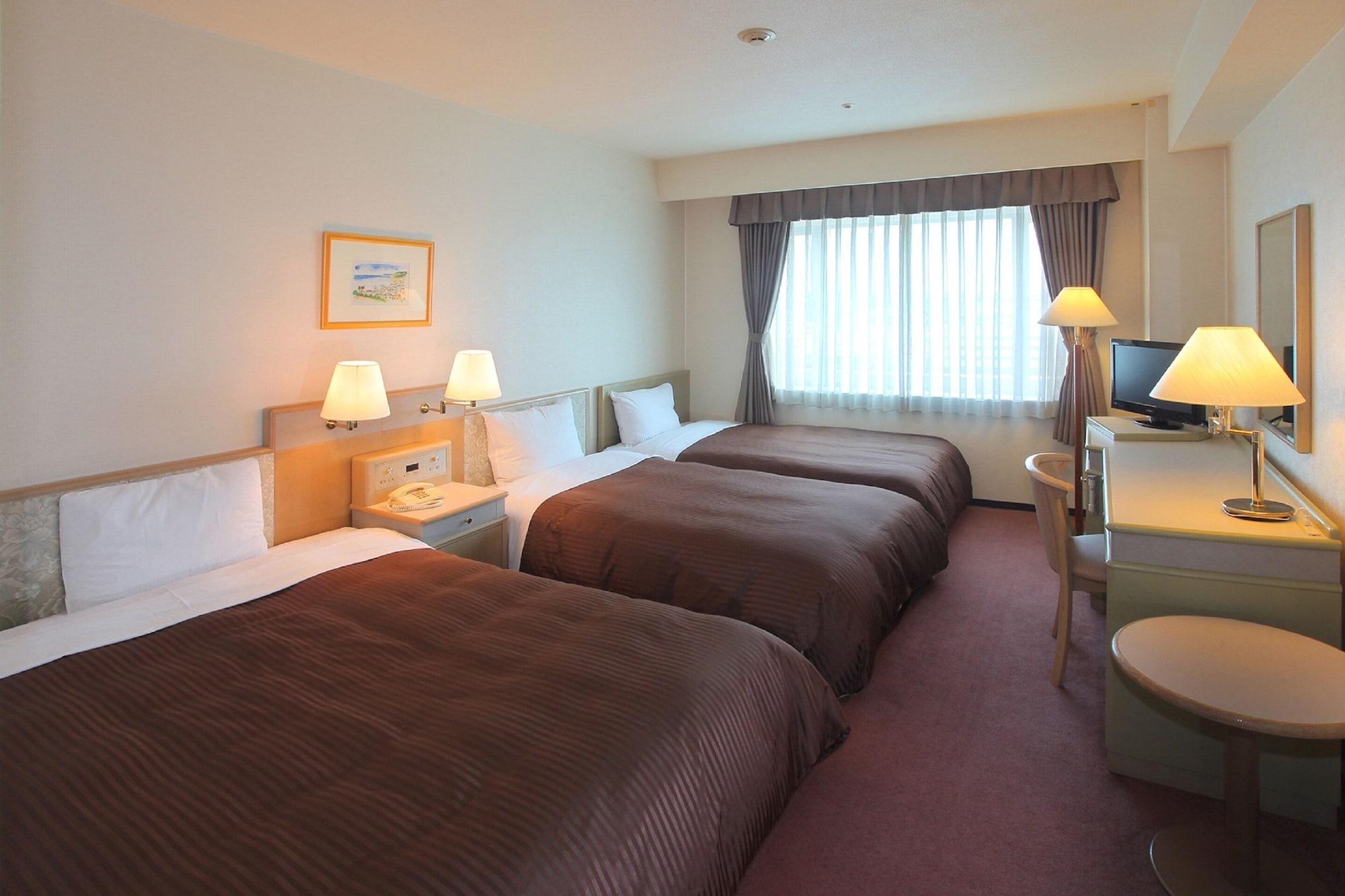 Hotel Green Tower Makuhari Chiba Exterior photo