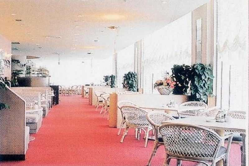 Hotel Green Tower Makuhari Chiba Exterior photo