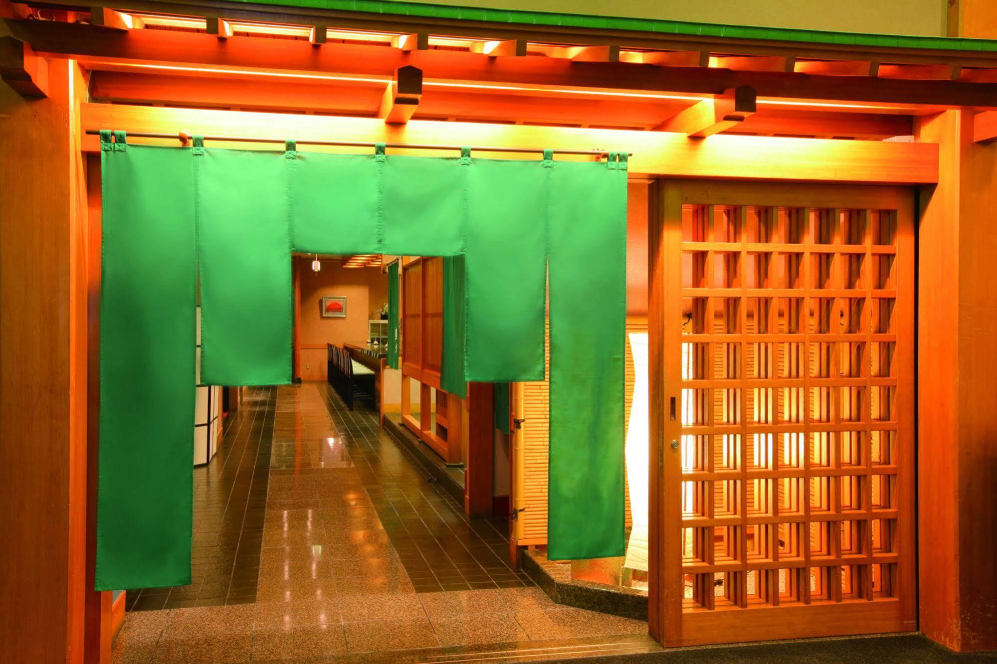 Hotel Green Tower Makuhari Chiba Exterior photo